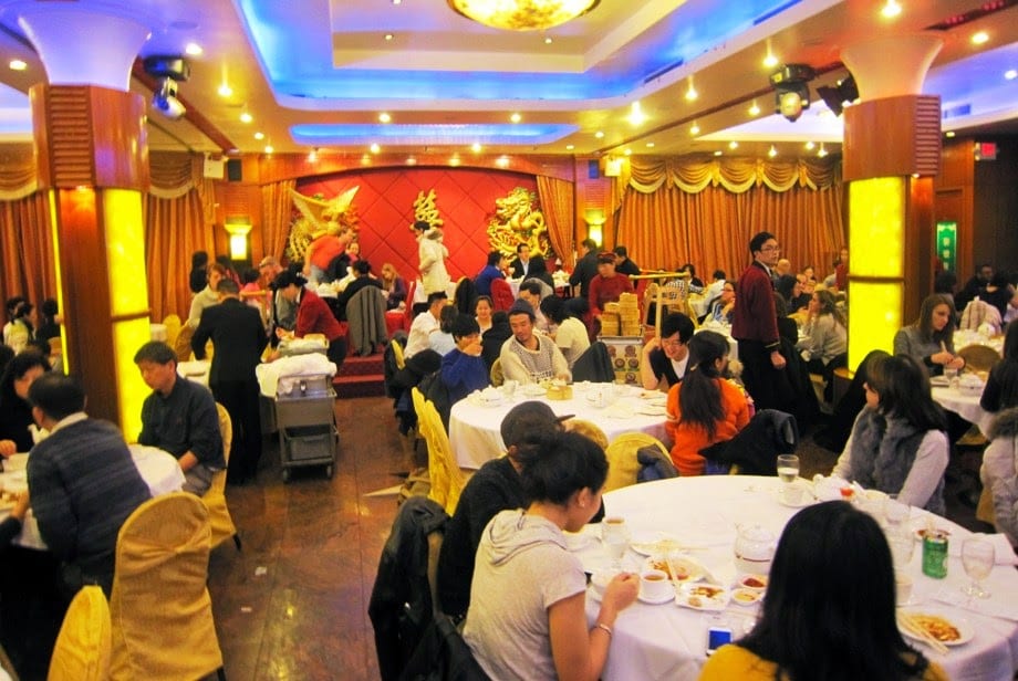 Golden Unicorn de Chinatown em Nova York Golden Unicorn de Chinatown em Nova York