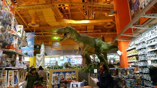 Loja de brinquedos Toys “R” Us em Nova York Loja de brinquedos Toys “R” Us em Nova York