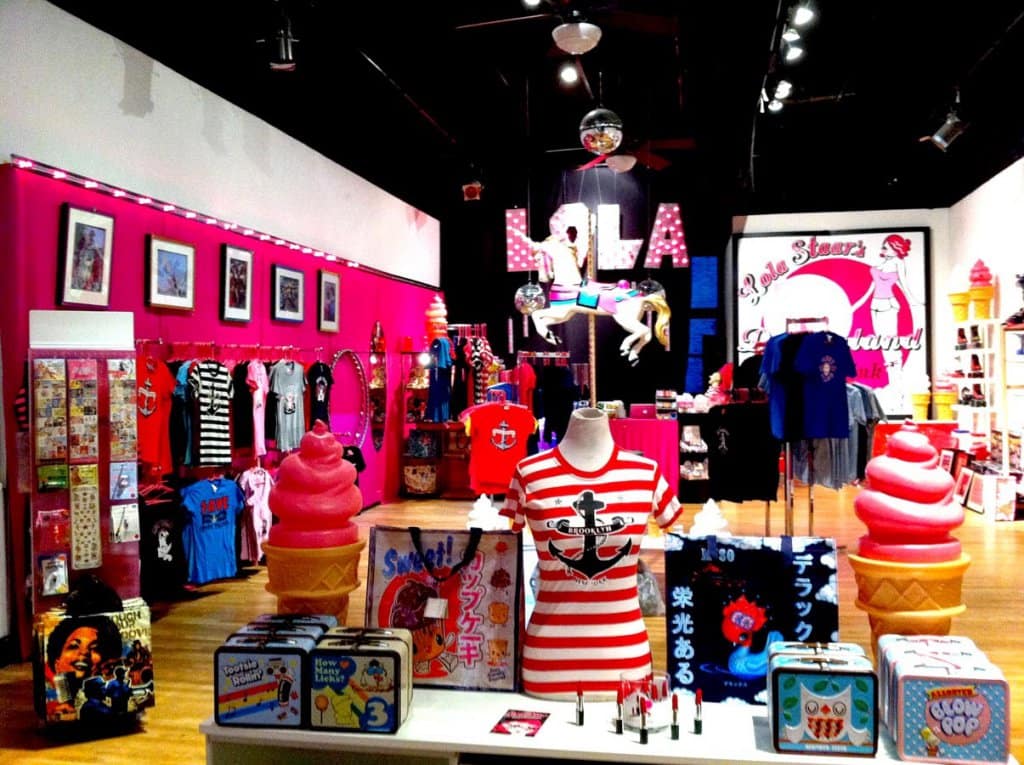 Loja Lola Star Souvenir Boutique Loja Lola Star Souvenir Boutique
